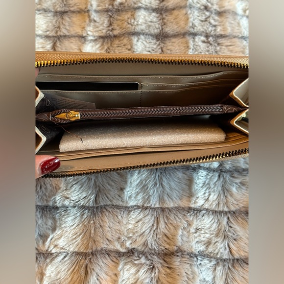 London Fog Collection, NWT - Picture 4 of 4